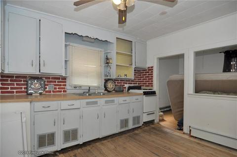 48 Thomas St, Woonsocket, RI 02895 photo 29