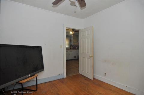48 Thomas St, Woonsocket, RI 02895 photo 23