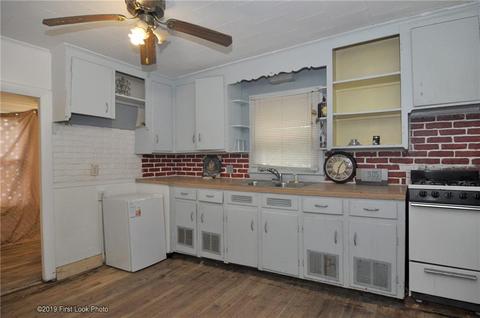 48 Thomas St, Woonsocket, RI 02895 photo 30