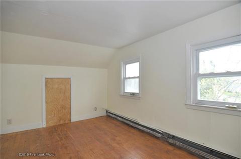 48 Thomas St, Woonsocket, RI 02895 photo 14