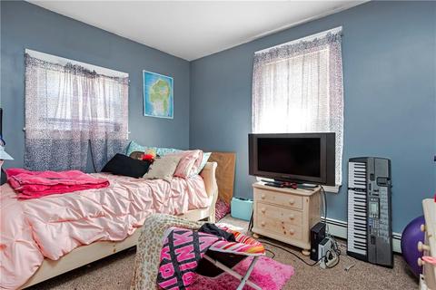 128 Oakton St, Woonsocket, RI 02895 photo 12