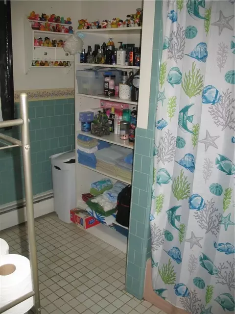 175 Newland Ave, Woonsocket, RI 02895 photo 18