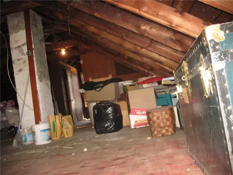 175 Newland Ave, Woonsocket, RI 02895 photo 8