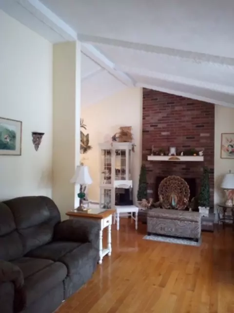 5 Mockingbird Ln, Westerly, RI 02891 photo 5