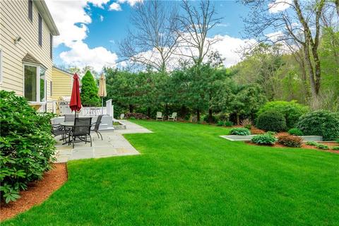 20 Fox Run, Cranston, RI 02921 photo 4
