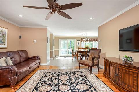 20 Fox Run, Cranston, RI 02921 photo 15