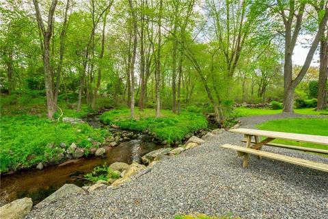 20 Fox Run, Cranston, RI 02921 photo 6
