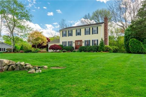 20 Fox Run, Cranston, RI 02921 photo 2