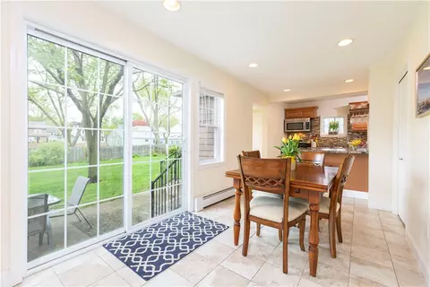 82 Vaughn Ave, Warwick, RI 02886 photo 7