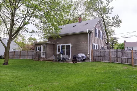 82 Vaughn Ave, Warwick, RI 02886 photo 21