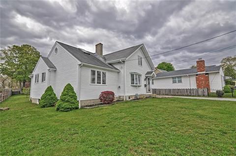329 New Boston Rd, Fall River, MA 02720 photo 3