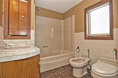 329 New Boston Rd, Fall River, MA 02720 photo 16