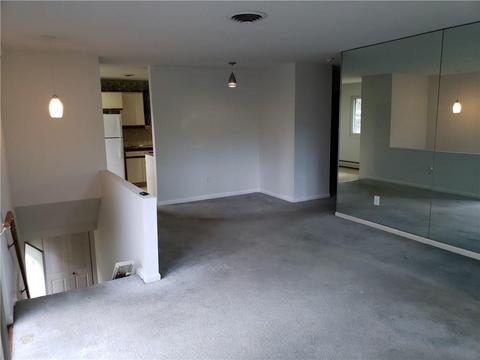 744 Manomet Ct, Warwick, RI 02886 photo 7