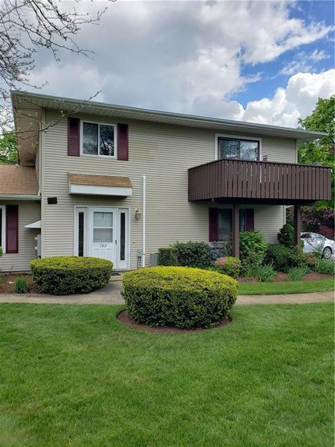 744 Manomet Ct, Warwick, RI 02886 photo 2