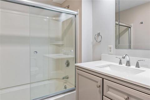 980 Main Ave, Warwick, RI 02886 photo 19