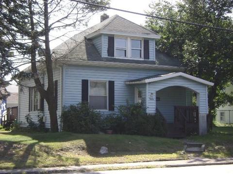 980 Main Ave, Warwick, RI 02886 photo 1