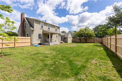 139 Harmony Ct, Warwick, RI 02889 photo 9