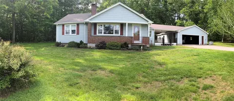 12 Laurel Ave, Westerly, RI 02891 photo 2