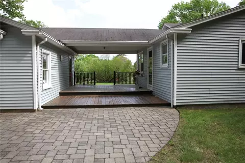 12 Laurel Ave, Westerly, RI 02891 photo 7