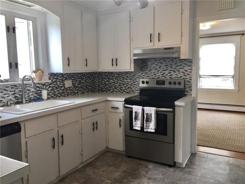 33 Myrtle Ave, Warwick, RI 02886 photo 7