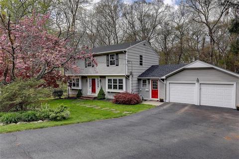 107 Hedgerow Dr, Warwick, RI 02886 photo 1