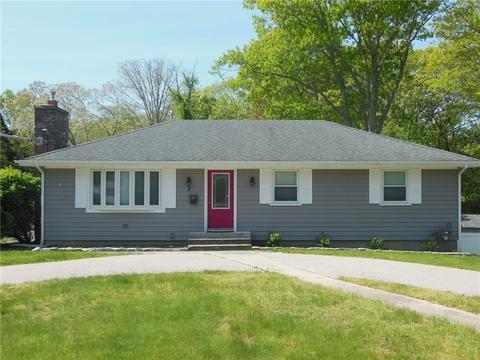 9 Mohegan Trl, Westerly, RI 02891 photo 1