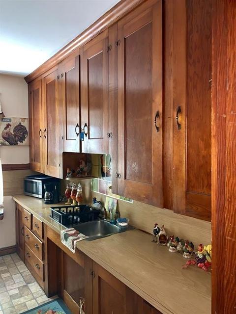 96 Rodman St, Woonsocket, RI 02895 photo 3
