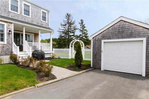 82 Third Beach Rd, Middletown, RI 02842 photo 2