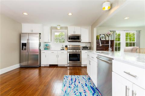 82 Third Beach Rd, Middletown, RI 02842 photo 10