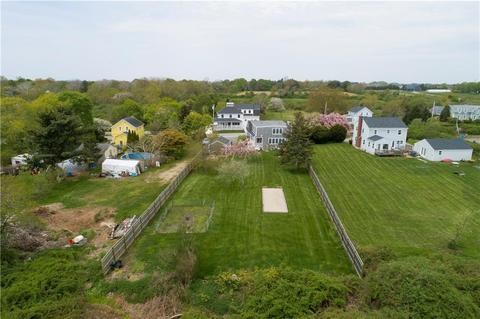 82 Third Beach Rd, Middletown, RI 02842 photo 4
