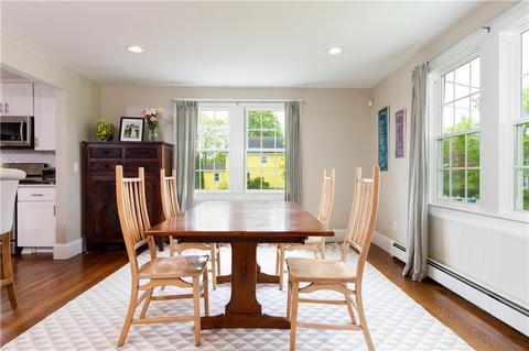 82 Third Beach Rd, Middletown, RI 02842 photo 13