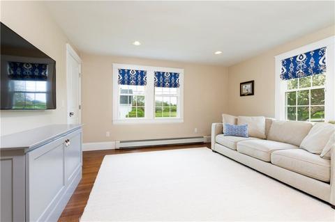 82 Third Beach Rd, Middletown, RI 02842 photo 16