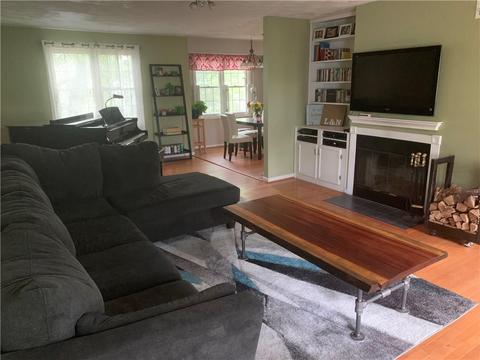 49 Peacock Rd, Warwick, RI 02886 photo 11
