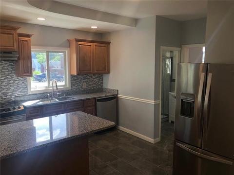 49 Willow St, Woonsocket, RI 02895 photo 10