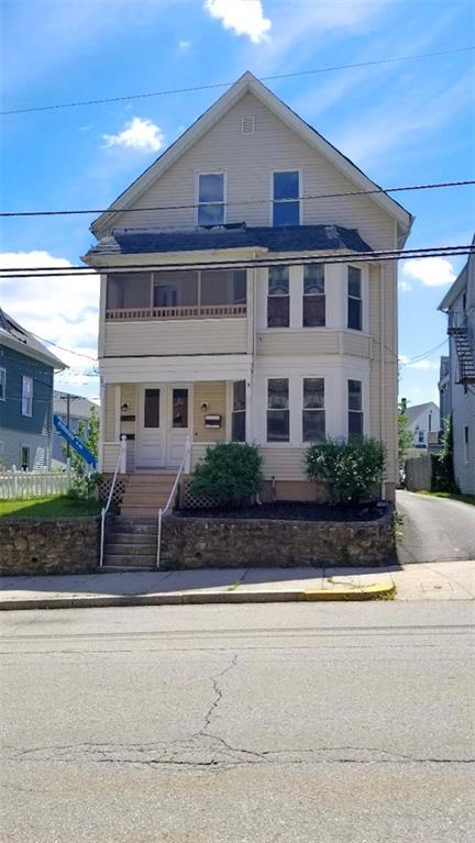 266 Park Pl, Woonsocket, RI 02895 photo 2