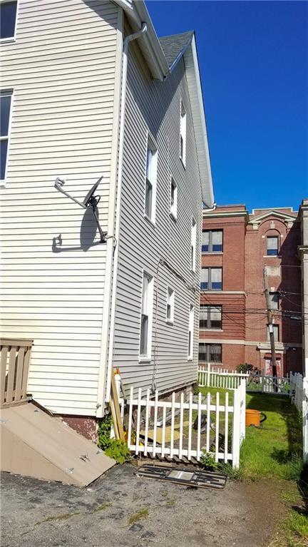 266 Park Pl, Woonsocket, RI 02895 photo 6