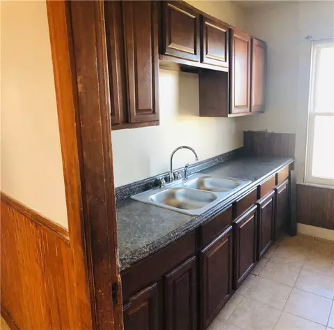 339 Second Ave, Woonsocket, RI 02895 photo 3