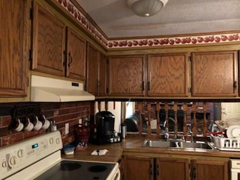 49 Maplewood Rd, Mapleville, RI 02839 photo 4