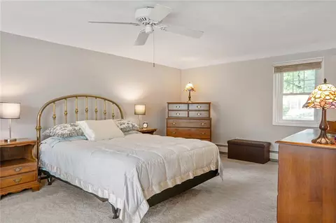 643 Commonwealth Ave, Warwick, RI 02886 photo 13