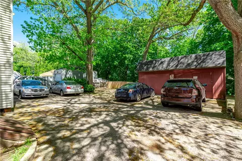 176 Park Pl, Woonsocket, RI 02895 photo 5