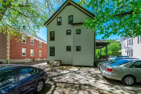 176 Park Pl, Woonsocket, RI 02895 photo 4