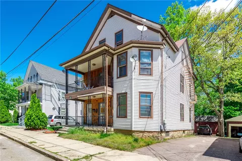 176 Park Pl, Woonsocket, RI 02895 photo 2
