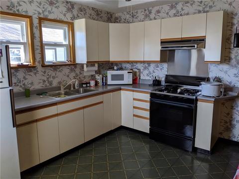 254 Holmes Rd, Warwick, RI 02888 photo 5