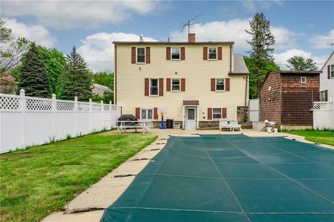 607 Mendon Rd, Woonsocket, RI 02895 photo 21