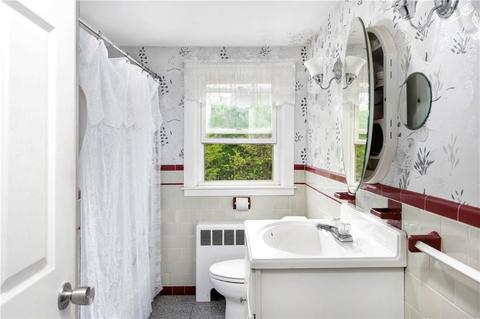 607 Mendon Rd, Woonsocket, RI 02895 photo 13