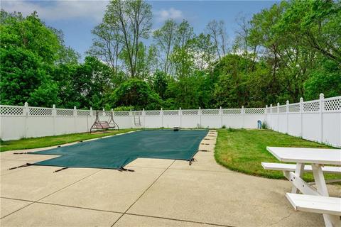607 Mendon Rd, Woonsocket, RI 02895 photo 19