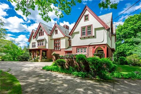 71 Winter Ct, Woonsocket, RI 02895 photo 1