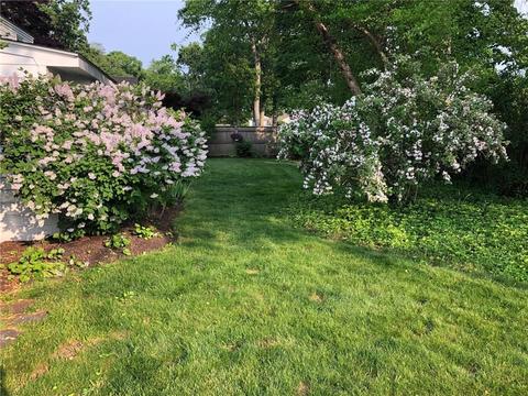 83 Frontier Rd, Warwick, RI 02889 photo 5