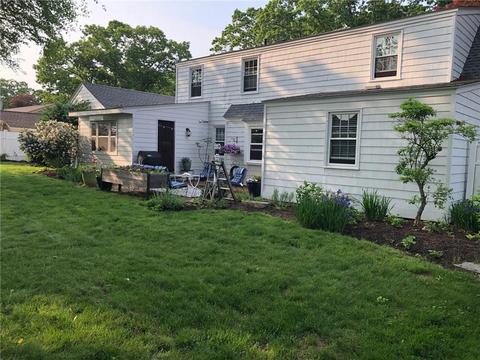 83 Frontier Rd, Warwick, RI 02889 photo 4