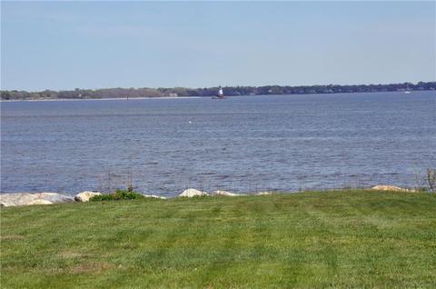14 Lippitt Ave, Warwick, RI 02889 photo 1